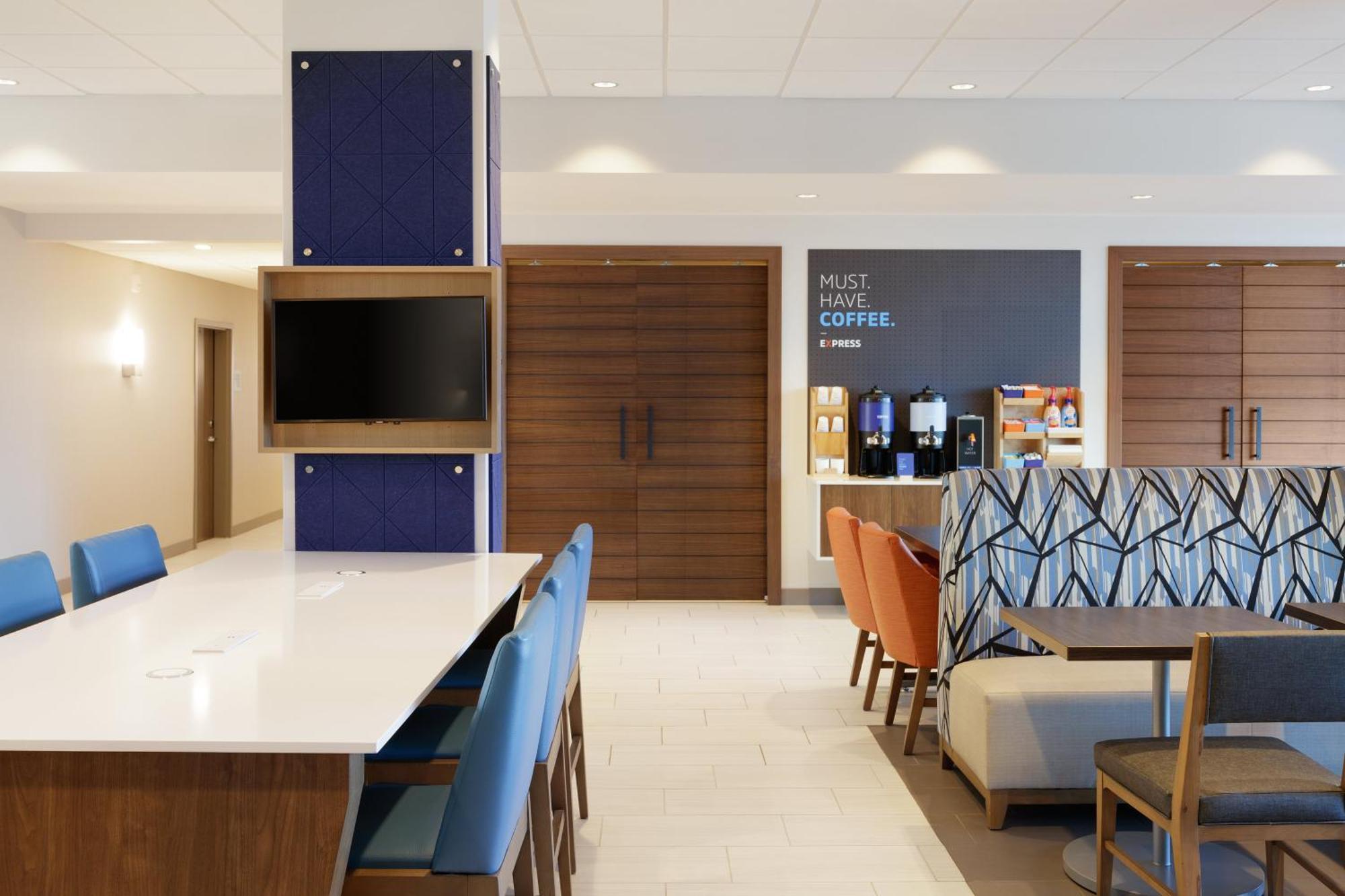 Holiday Inn Express Hotel & Suites Terre Haute By Ihg Eksteriør billede