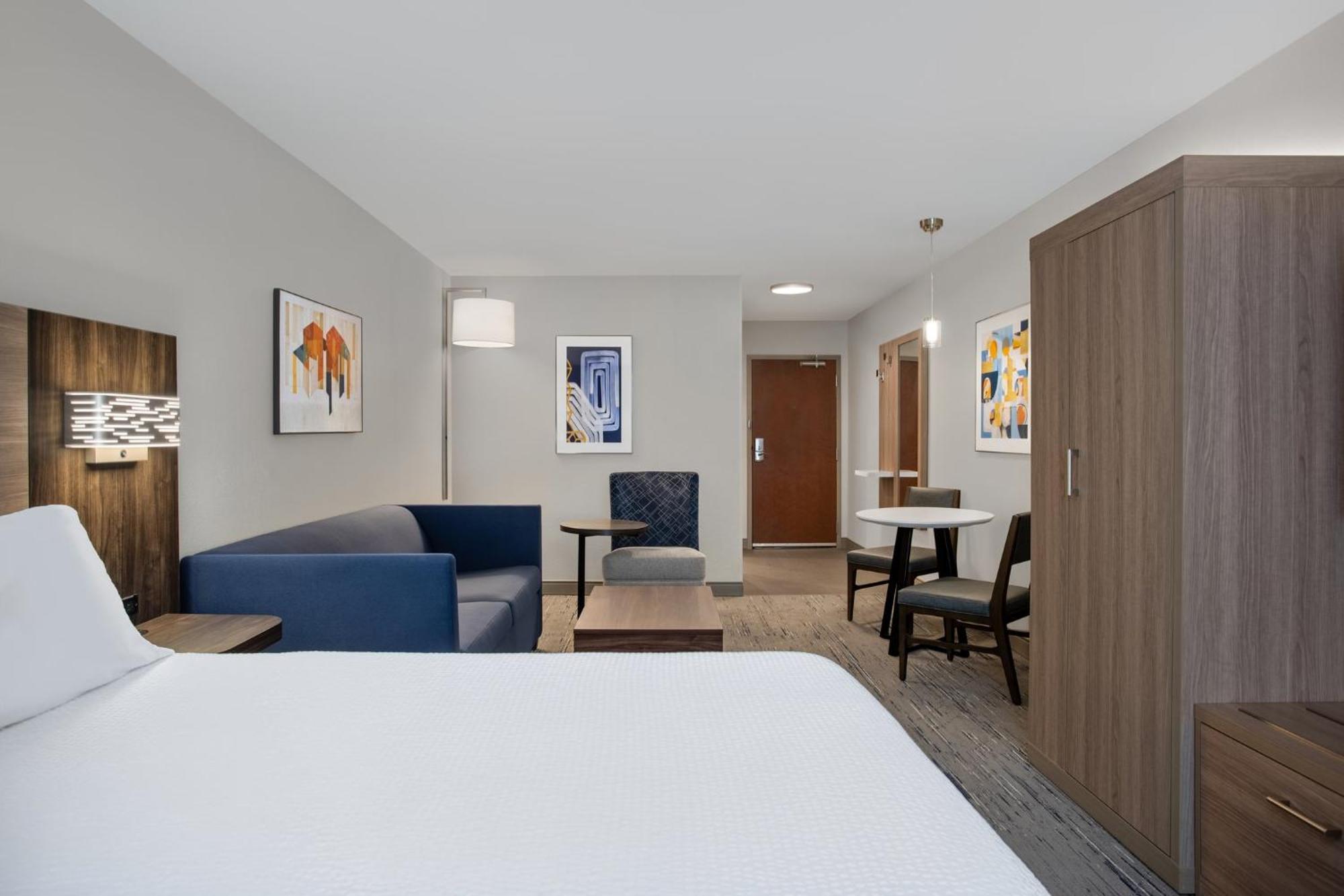 Holiday Inn Express Hotel & Suites Terre Haute By Ihg Eksteriør billede