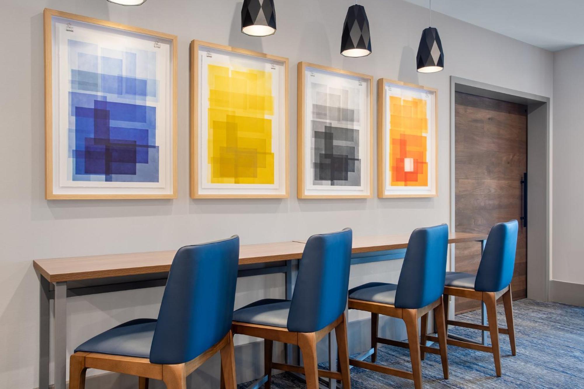 Holiday Inn Express Hotel & Suites Terre Haute By Ihg Eksteriør billede
