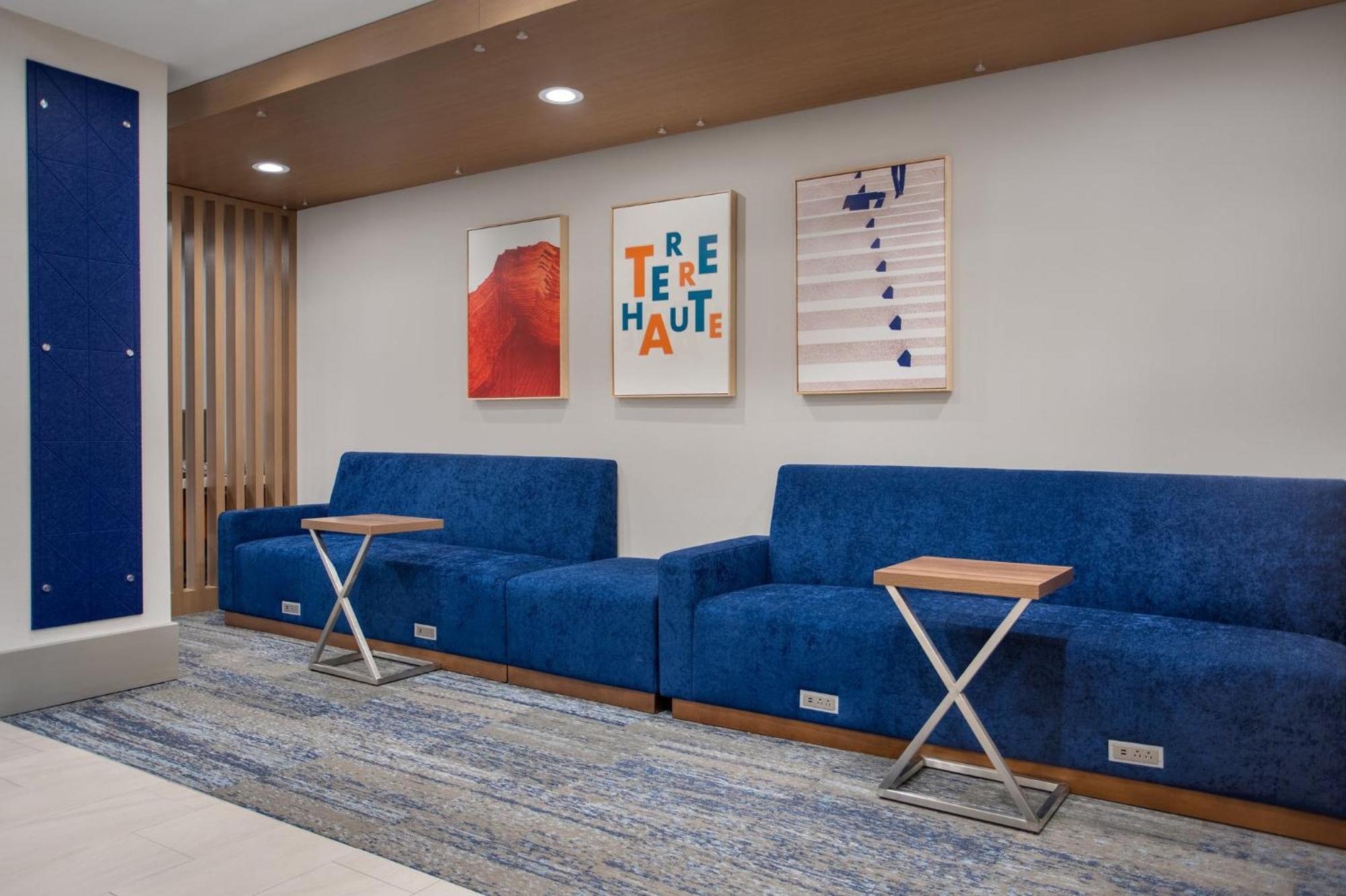 Holiday Inn Express Hotel & Suites Terre Haute By Ihg Eksteriør billede