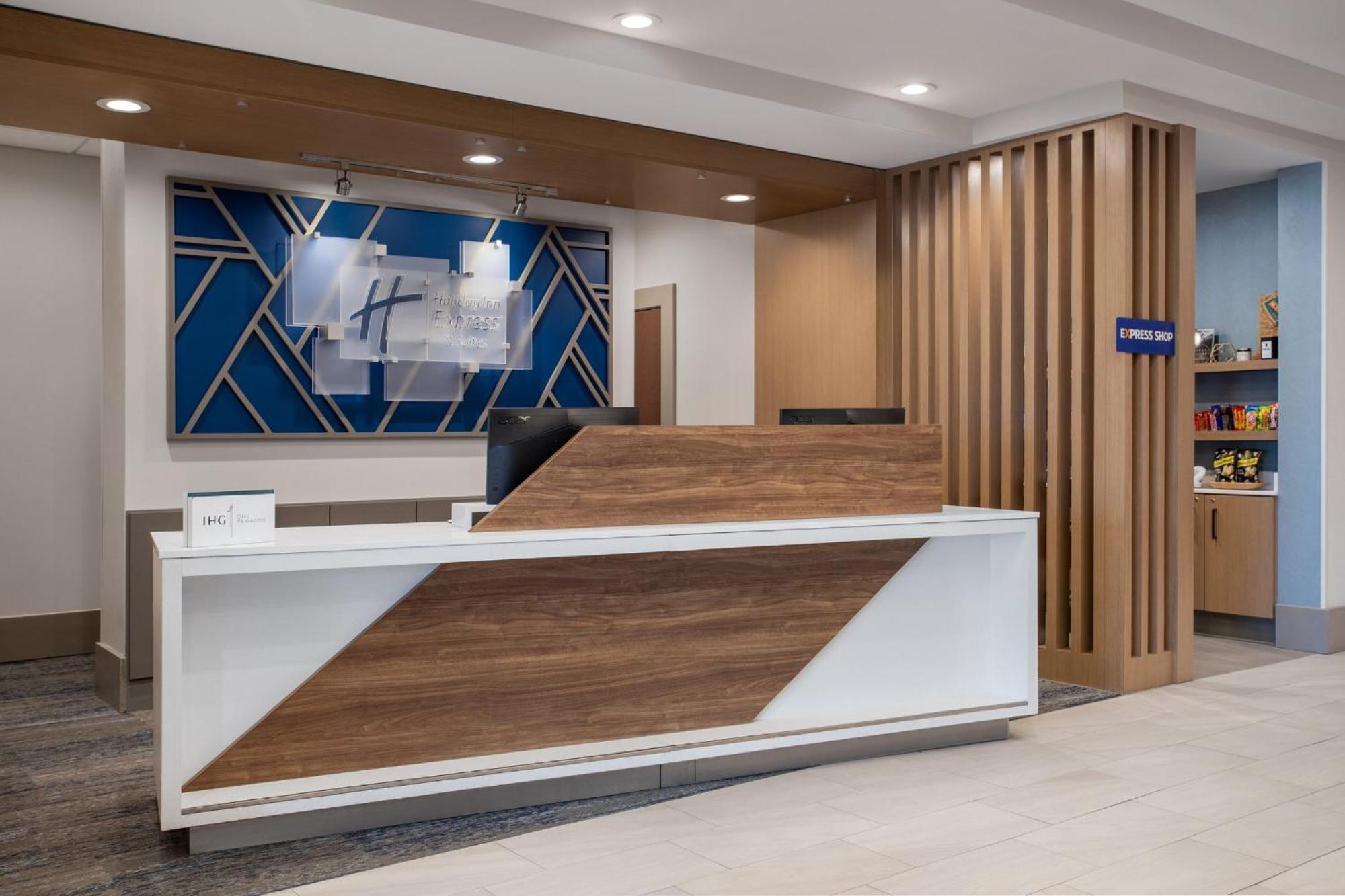 Holiday Inn Express Hotel & Suites Terre Haute By Ihg Eksteriør billede