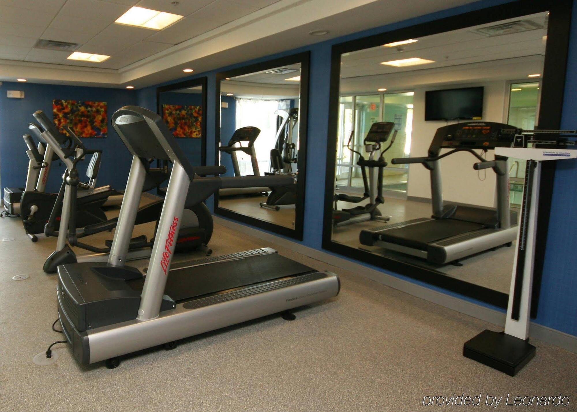 Holiday Inn Express Hotel & Suites Terre Haute By Ihg Eksteriør billede