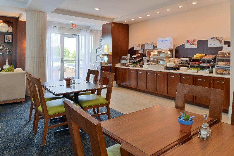 Holiday Inn Express Hotel & Suites Terre Haute By Ihg Eksteriør billede